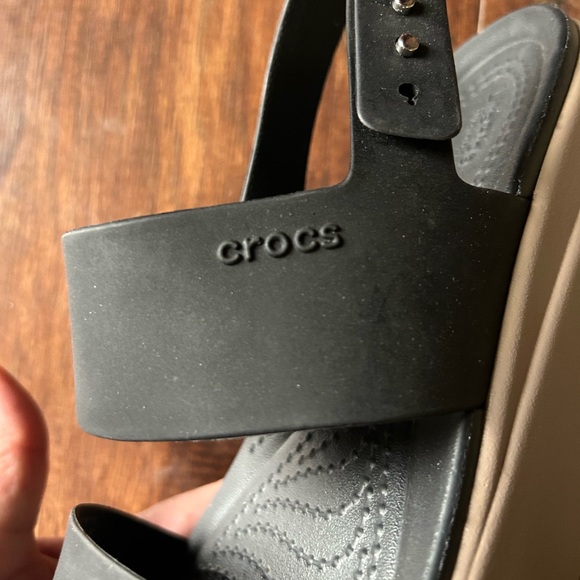 Lite Ride By Crocs Womens Brooklyn Low Wedge Sandals Size W7 Open-toe Black - Picture 6 of 8